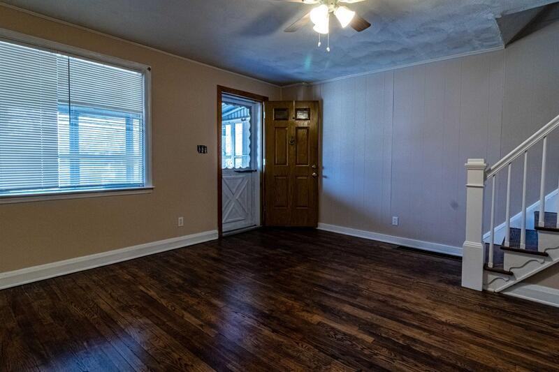 732 Old Riverside Rd - Photo 3 of 19