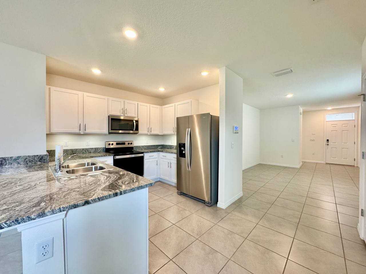 16942 Trite Bend St - Photo 5 of 40