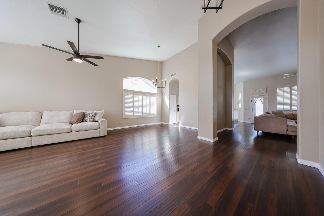 6126 E Juniper Ave - Photo 3 of 50