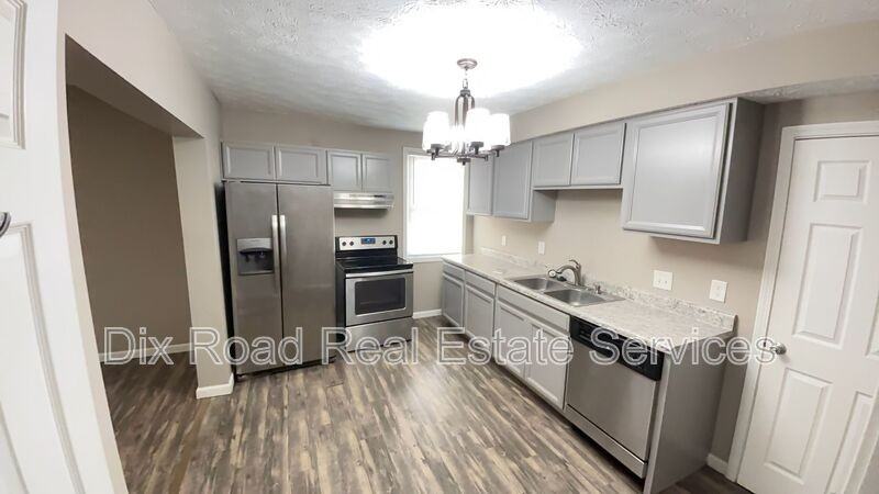 502 Ross Ave #1 - Photo 7 of 17