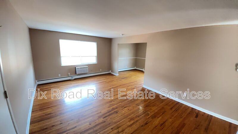 5877 Shadymist Ln #3 - Photo 6 of 21