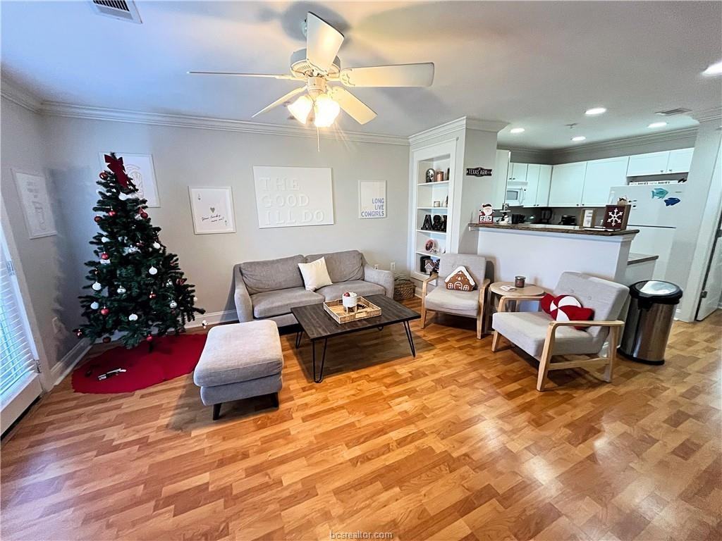 1725 Harvey Mitchell Pkwy S #2023 - Photo 4 of 23