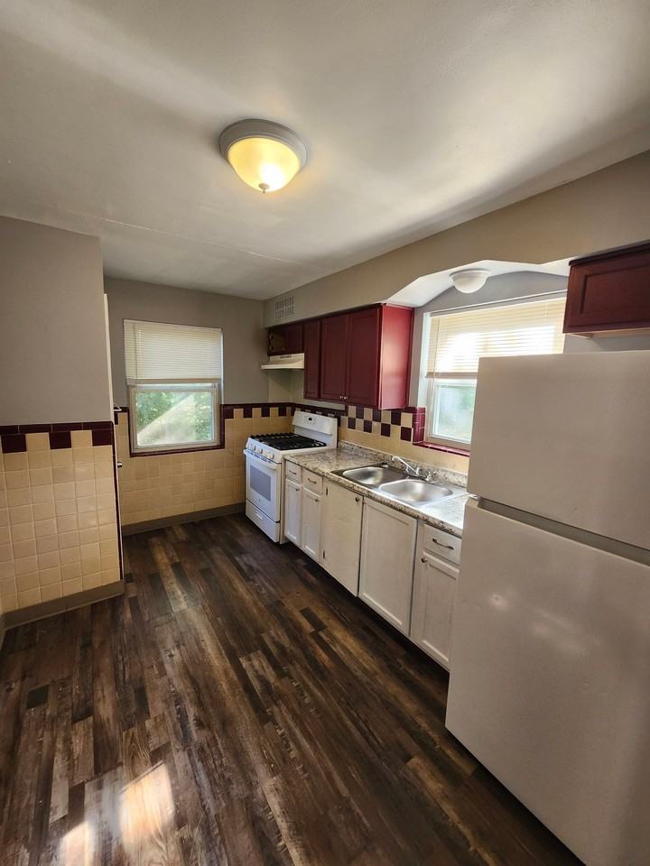 3029 S Hegry Cir - Photo 4 of 22