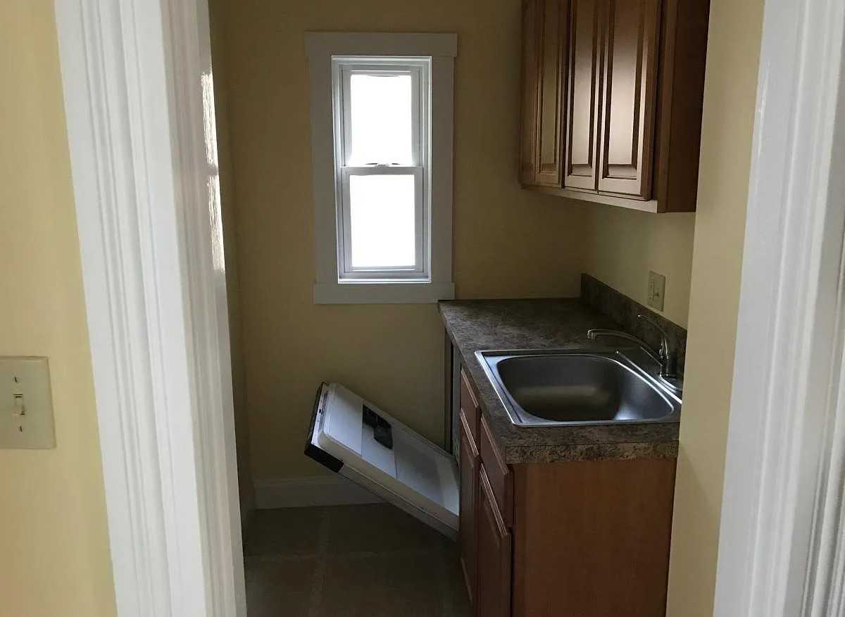 5 Stockholm St #2 - Photo 6 of 6