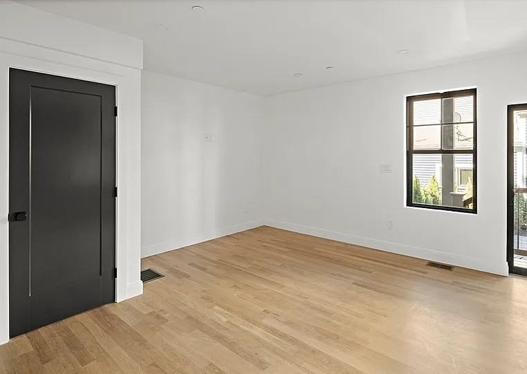 99 5th St #2 - Photo 5 of 10