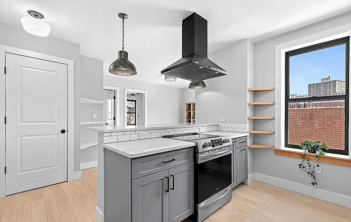 110 Division Ave #22 - Photo 2 of 10