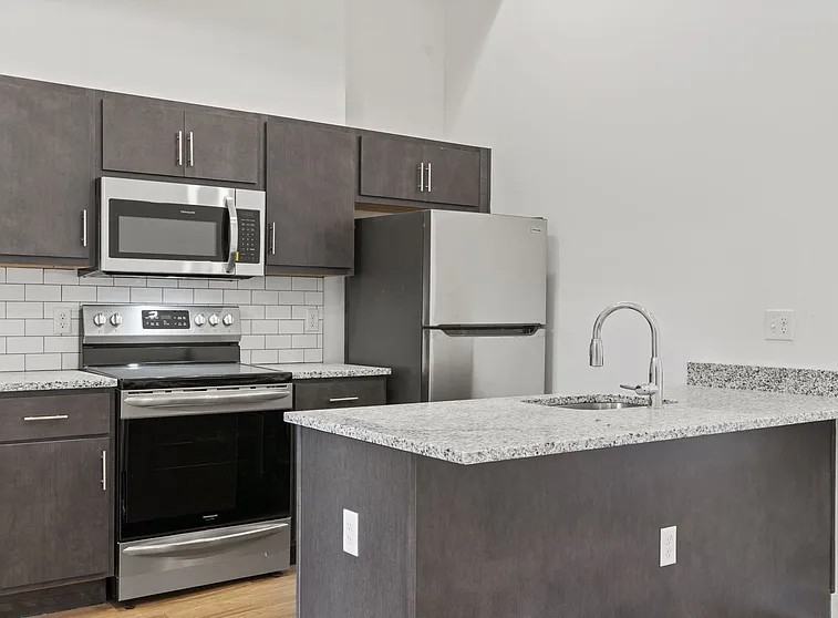 109 E Broad St #205 - Photo 3 of 10