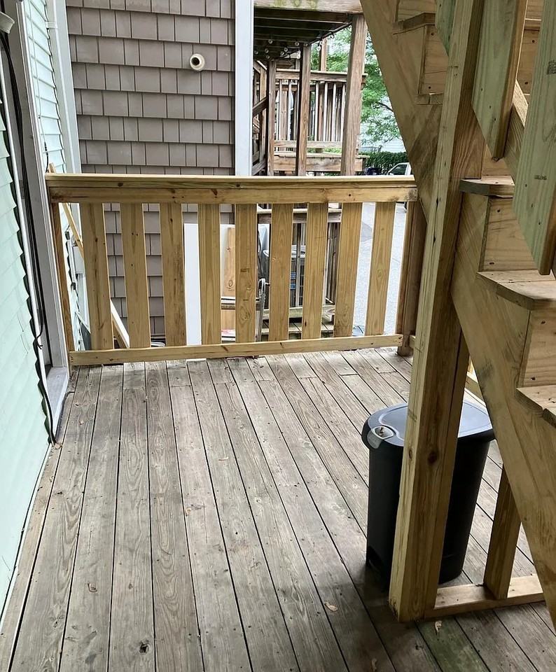 117 W 7th St #1 - Photo 3 of 10