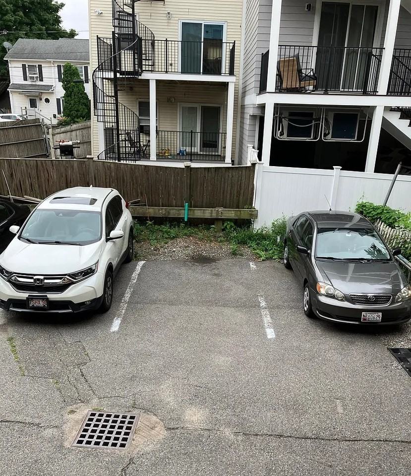 117 W 7th St #1 - Photo 5 of 10