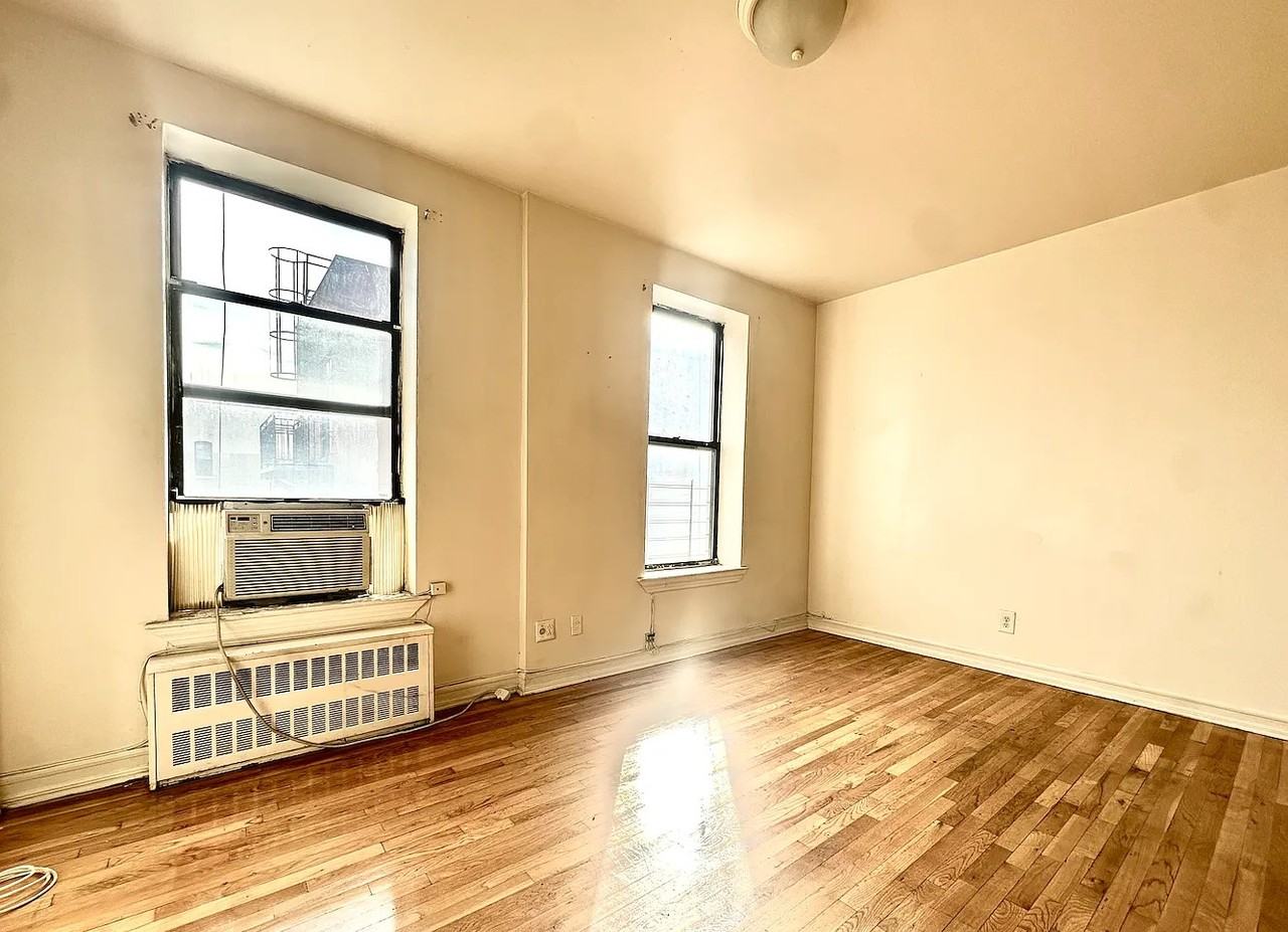 168 Malcolm X Blvd #5B - Photo 2 of 7