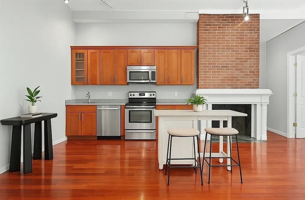 169 Beacon St #14 - Photo 2 of 9