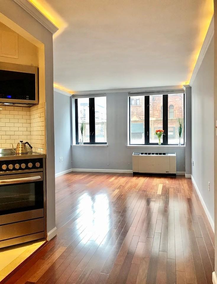 176 W 86th St #2F - Photo 4 of 15