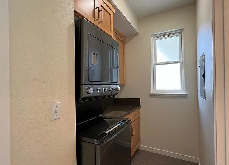 251 High St #B - Photo 6 of 14