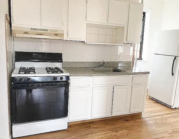 274 S 2nd St #34 - Photo 3 of 15