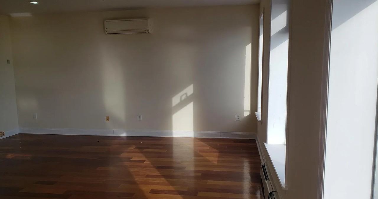 301 Brightwater Ct #6C - Photo 2 of 10