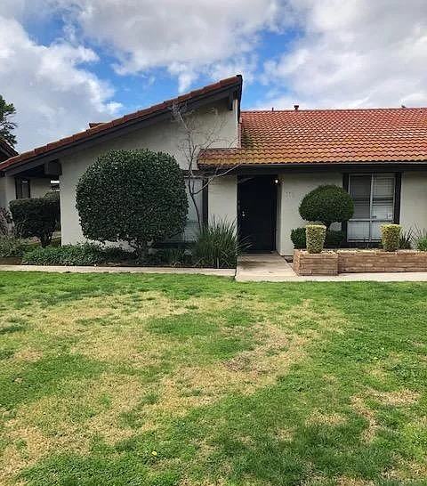 317 W Sierra Ave #118 - Photo 2 of 13