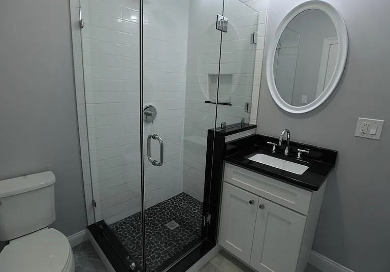 318 Princeton St #2 - Photo 6 of 8