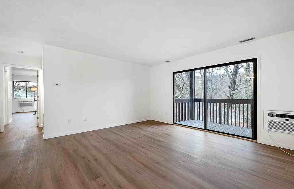 340 Sunderland Rd #43 - Photo 3 of 19