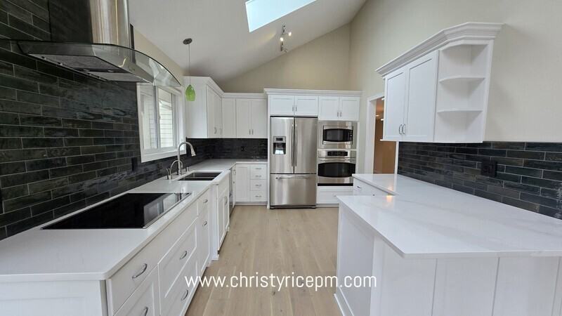 395 101st Ave Se - Photo 7 of 30