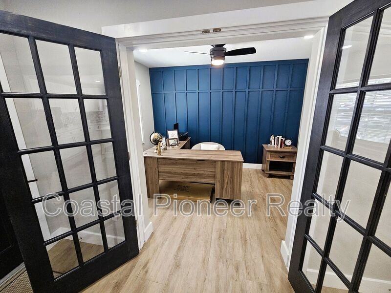 8711 N Wick Pl - Photo 4 of 40