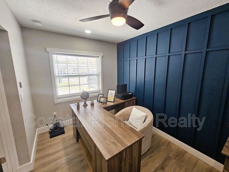 8711 N Wick Pl - Photo 5 of 40