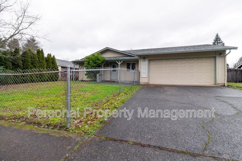 9606 Ne 63rd St - Photo 2 of 18