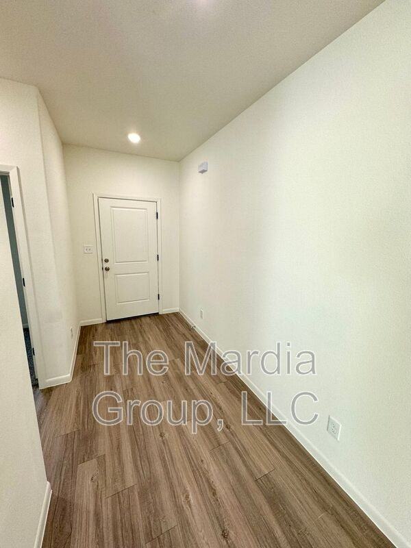 4910 Dry Creek Rd - Photo 2 of 9