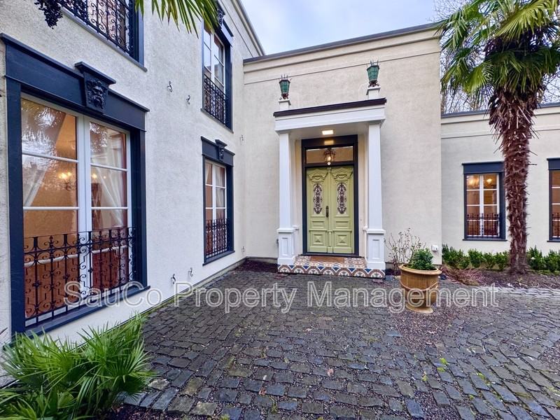 1980 Sw Terrace Dr - Photo 3 of 36