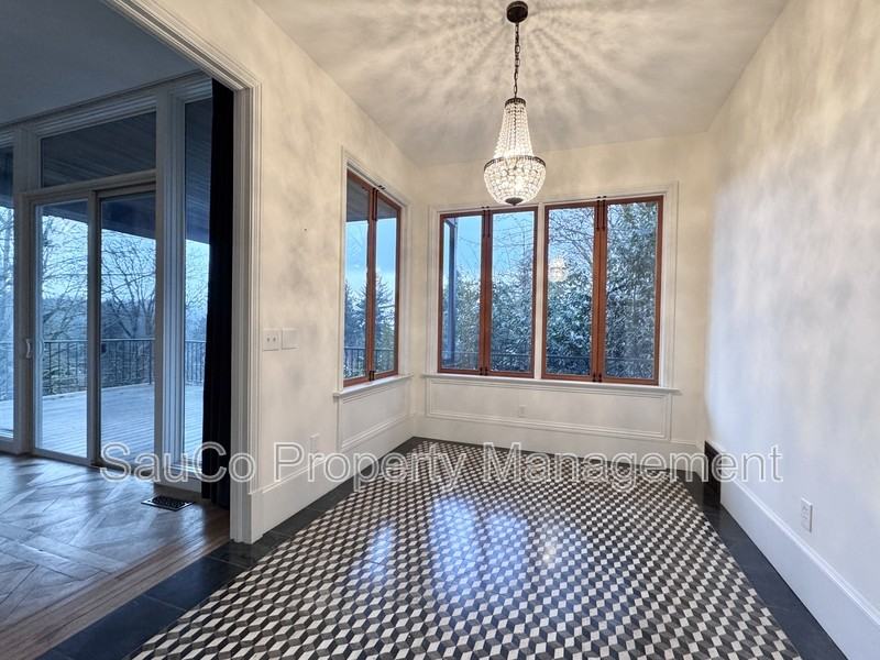 1980 Sw Terrace Dr - Photo 6 of 36