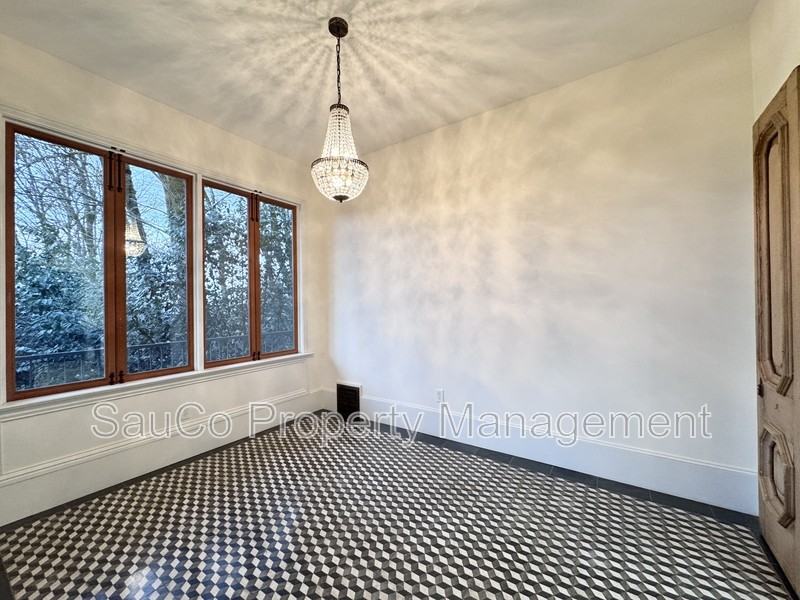 1980 Sw Terrace Dr - Photo 7 of 36