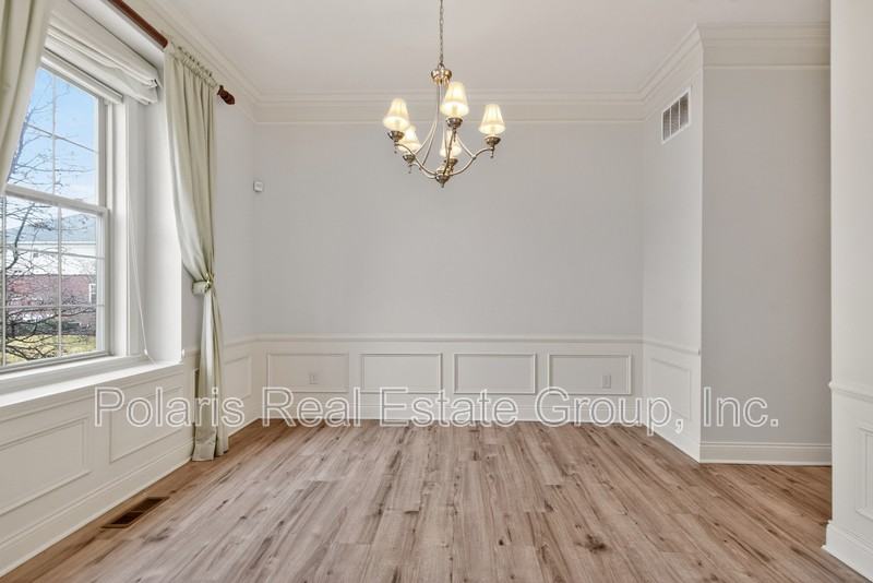 108 Manchester Dr - Photo 6 of 18