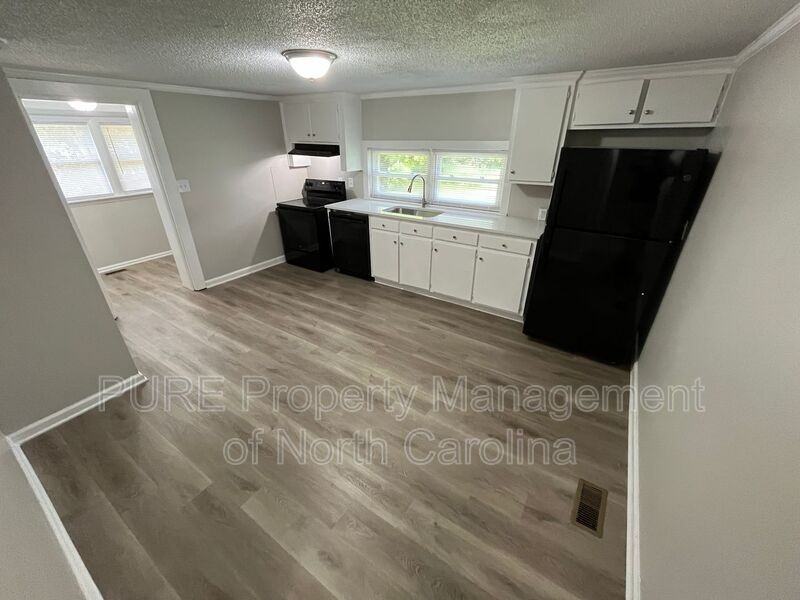 65 Barber St Nw - Photo 6 of 20