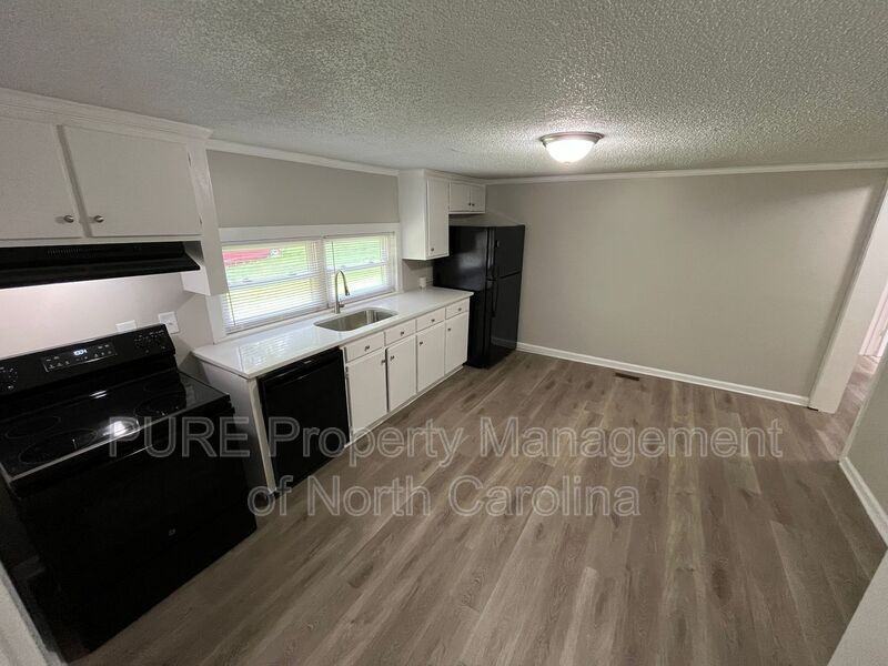 65 Barber St Nw - Photo 7 of 20