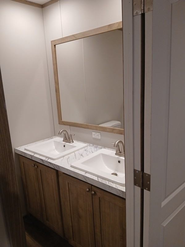 386 Riverbasin Ct - Photo 2 of 3