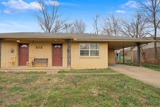 911 S 10th St - Photo 1 of 1