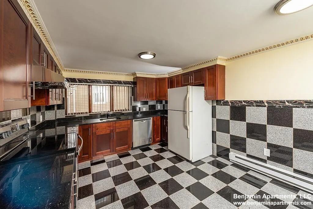 Gay St #2 - Photo 3 of 12