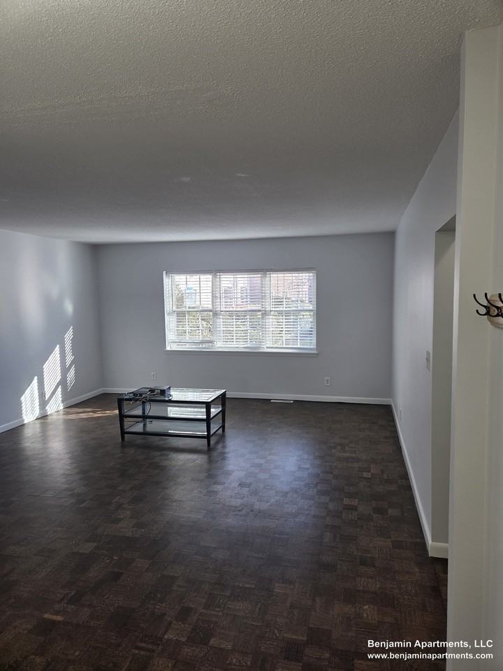 Lake Shore Rd #2 - Photo 5 of 21