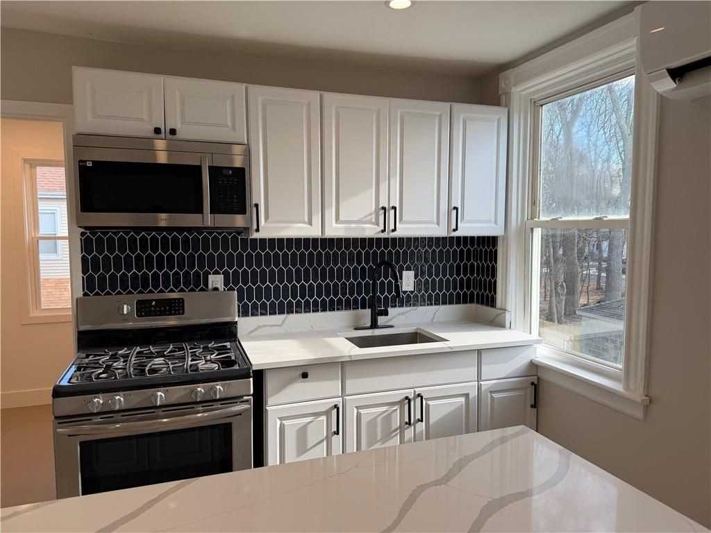 52 Southern St ##2 - Photo 3 of 11