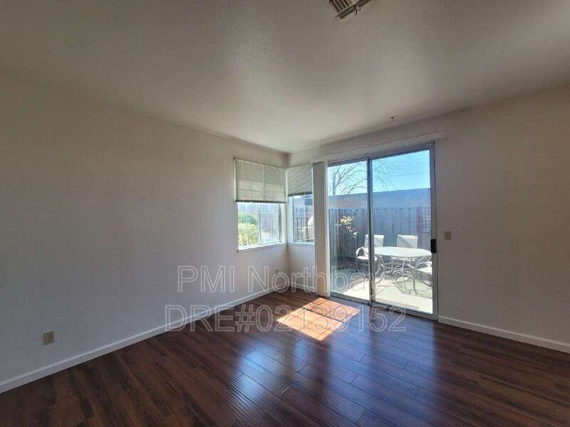 68 Manchester Dr - Photo 4 of 20