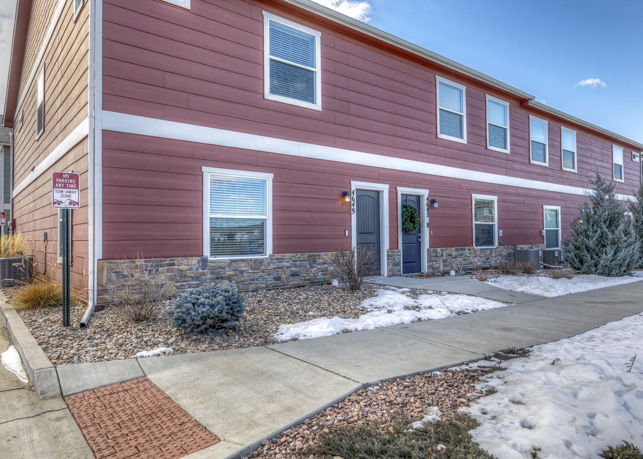 4649 Pleasant Port Vw #NONE - Photo 2 of 38