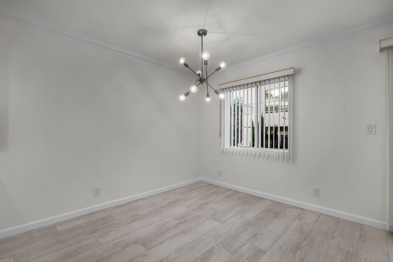 1946 Selby Ave #304 - Photo 7 of 18