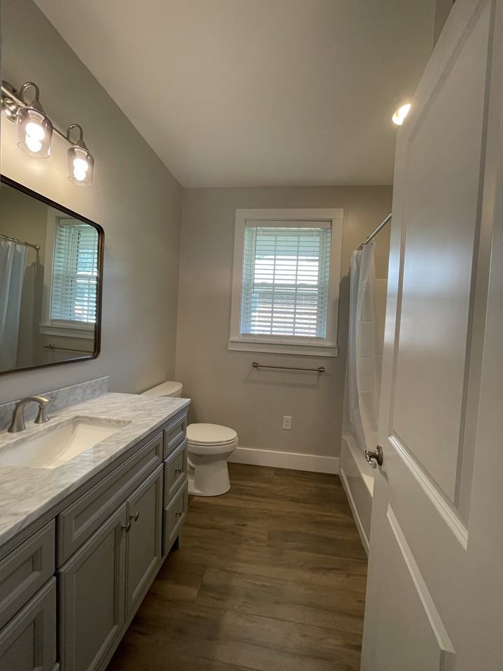 21 Ash St Ne #NA - Photo 5 of 10