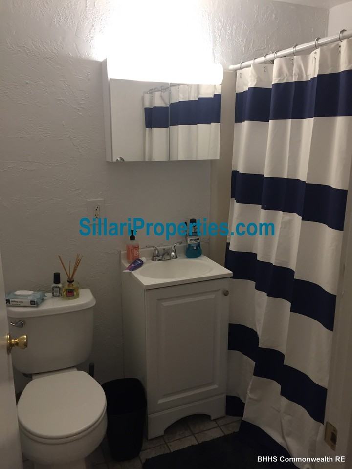 111 Walnut St #33 - Photo 4 of 6