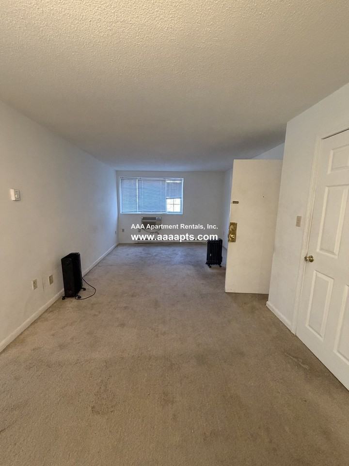 Revere Beach Pkwy #4 - Photo 3 of 9