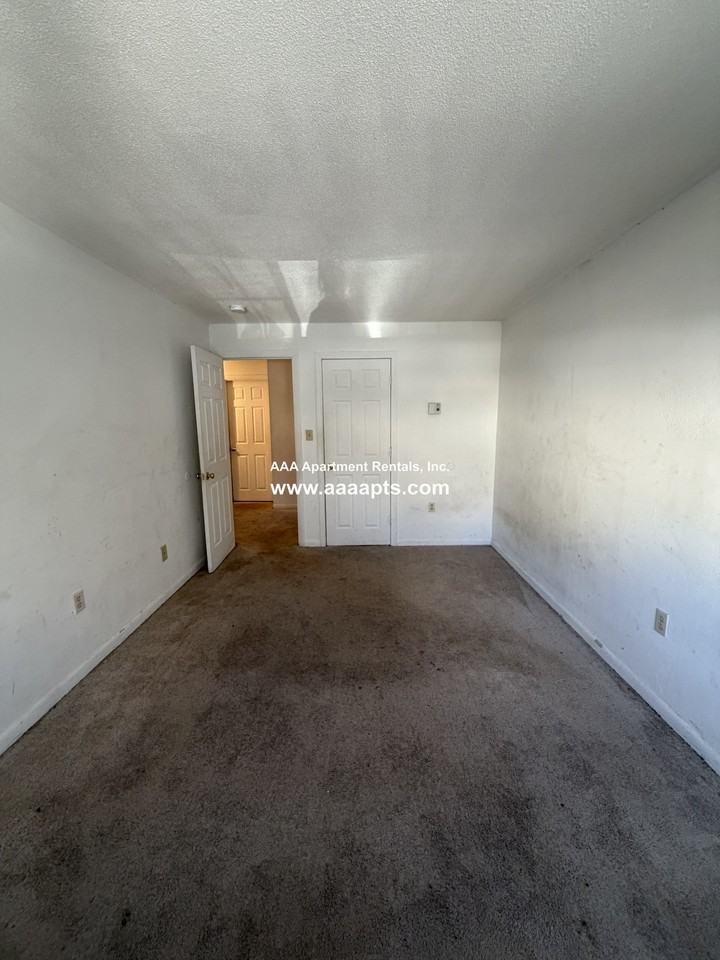 Revere Beach Pkwy #4 - Photo 6 of 9