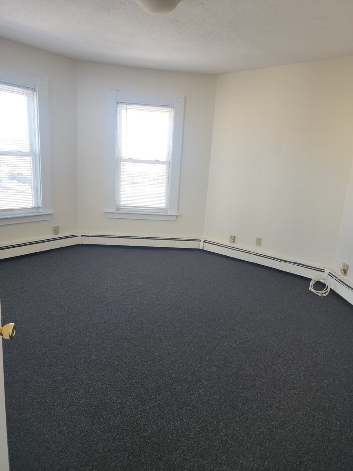 381 Broadway #2 - Photo 6 of 7