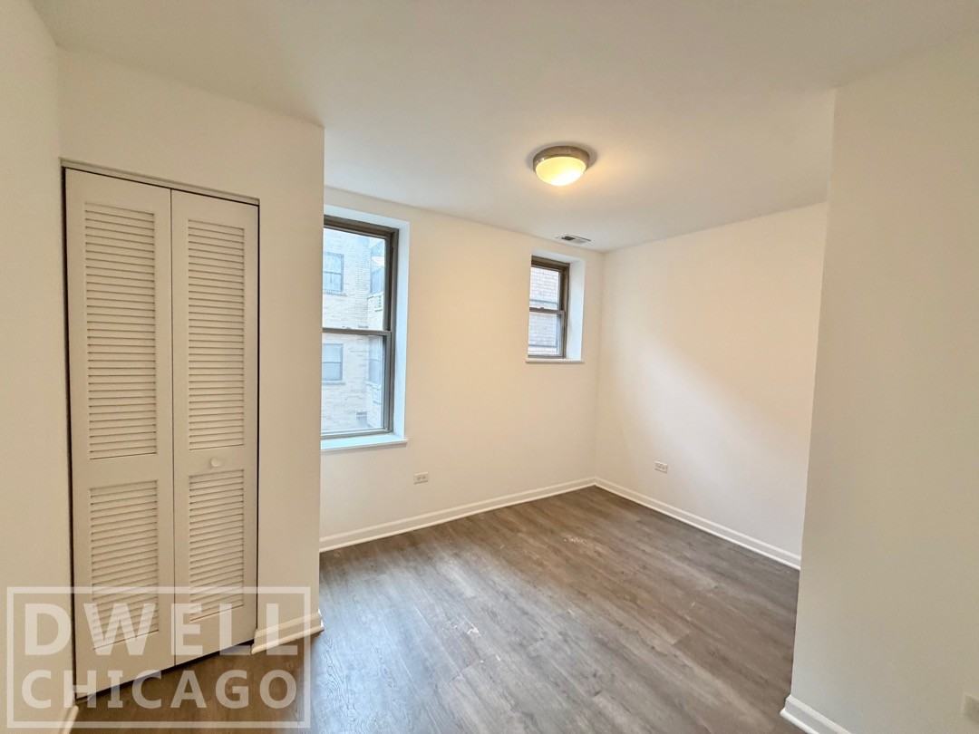 940 W Winona St #309 - Photo 6 of 12