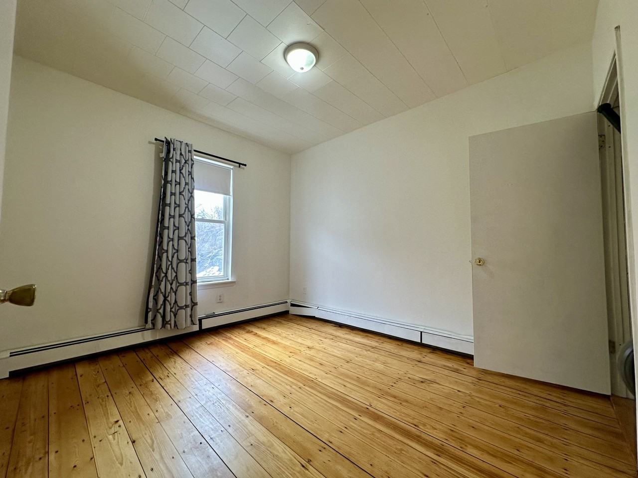 2 Torpie St #3 - Photo 5 of 8