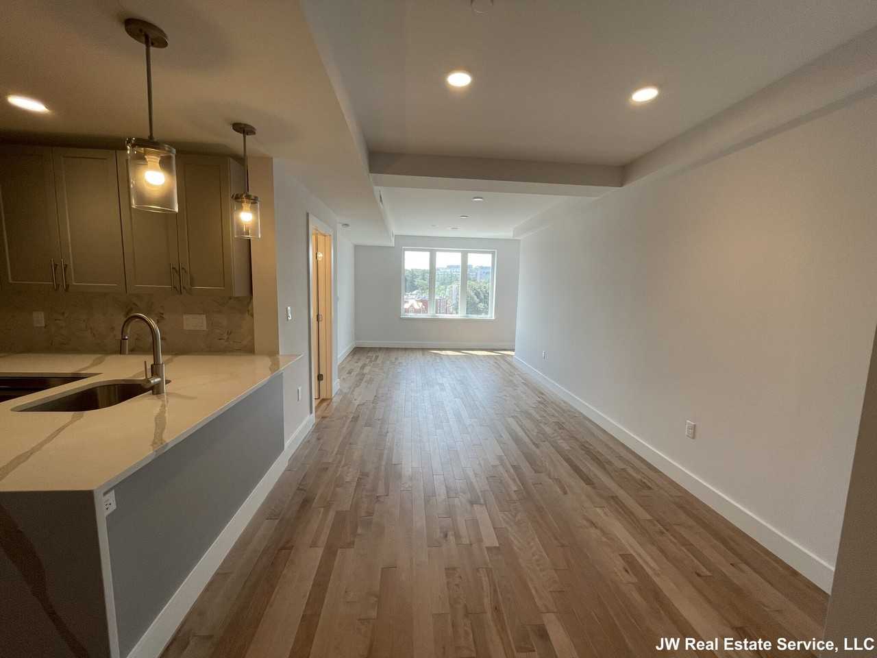 53 Hichborn St #503 - Photo 5 of 11