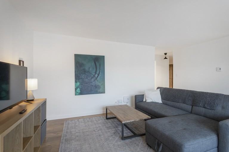 642 7th Ave E #D6 - Photo 2 of 22